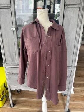 Women’s Long-Sleeve Button-Front shacket